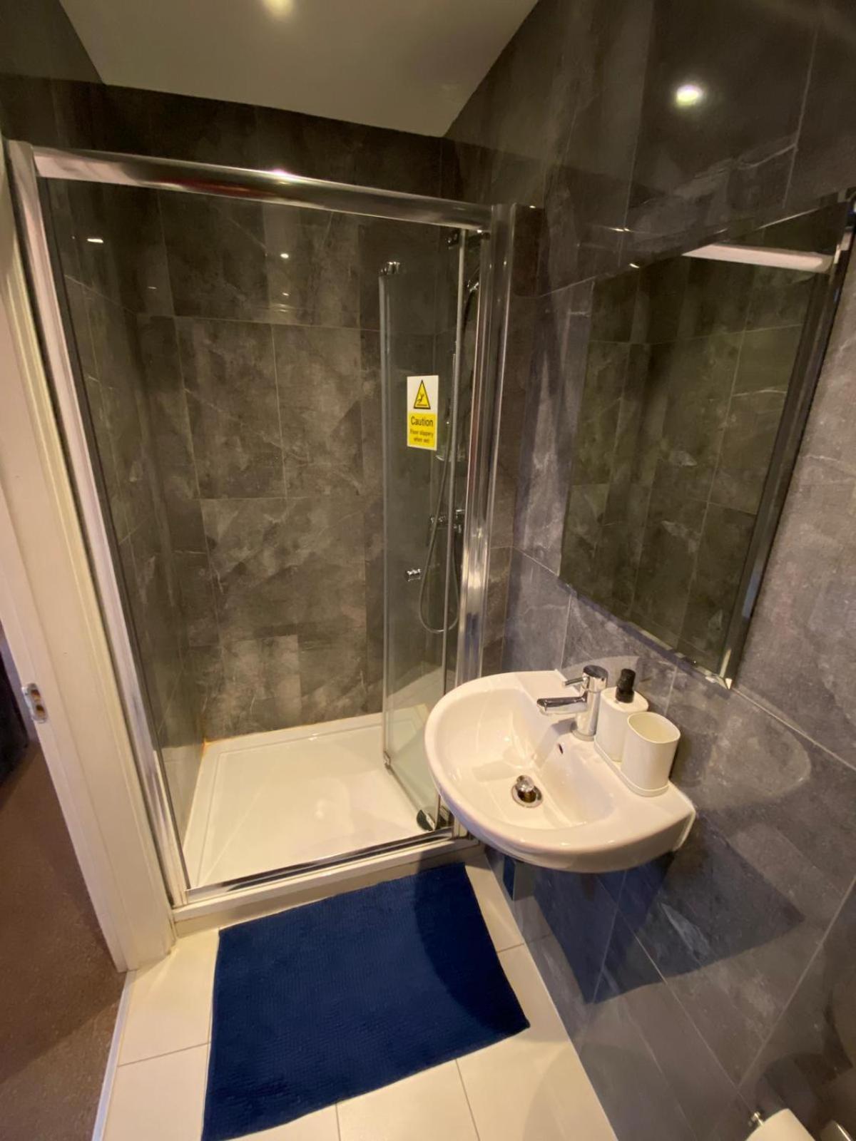 Vauxhall View Guest house London
